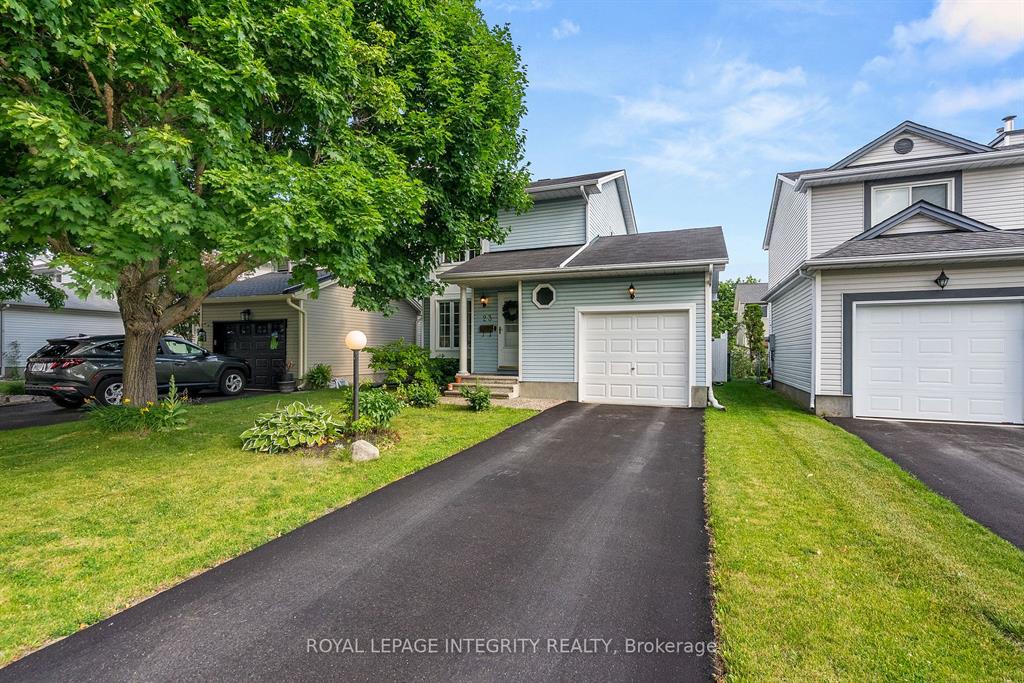 23 PEACOCK Crescent